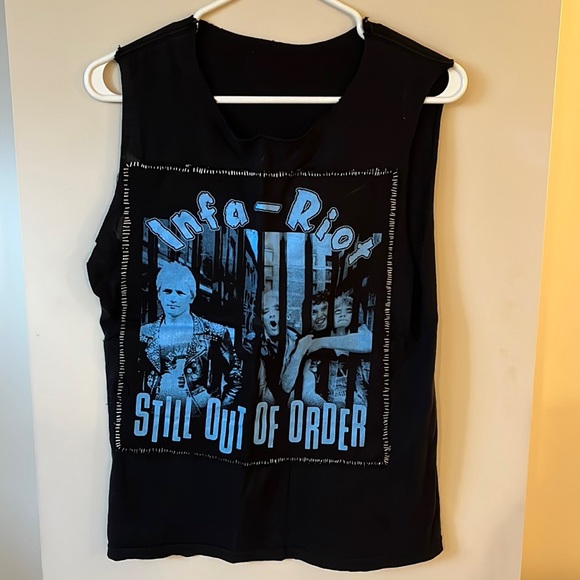 Infa-Riot (S) - Picture 1 of 1